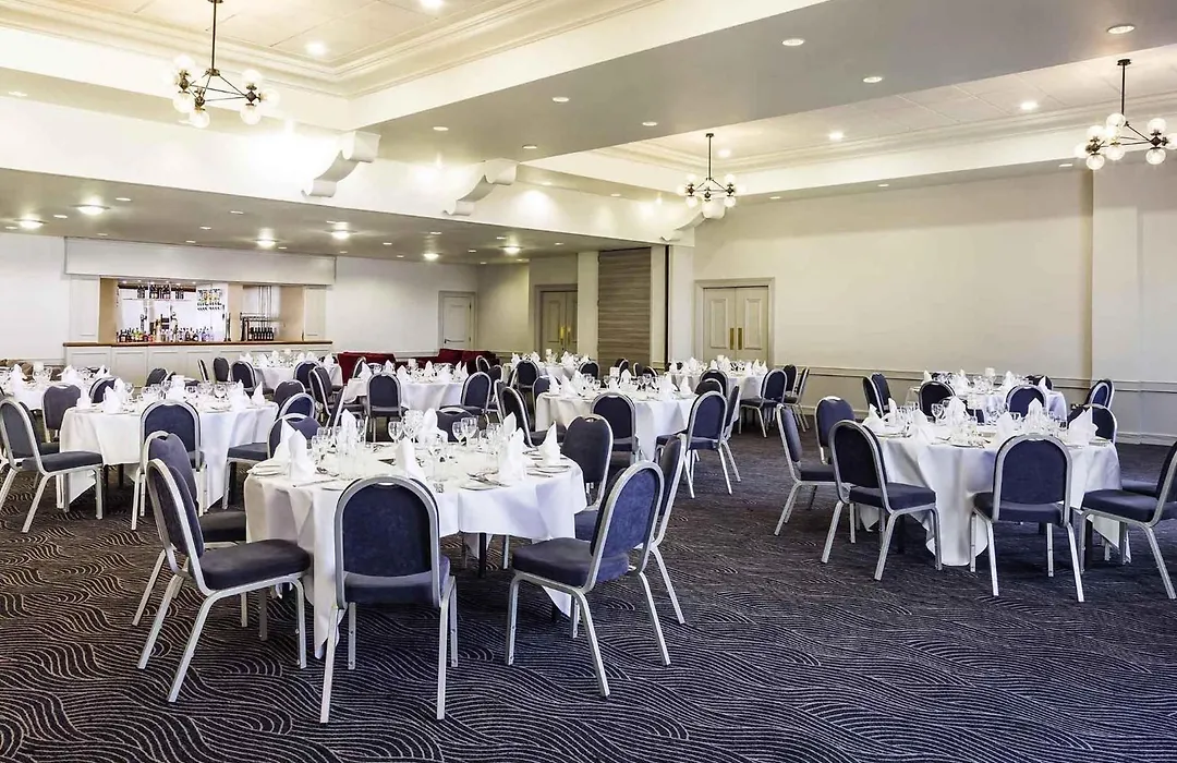Mercure Dartford Brands Hatch Hotel & Spa-1